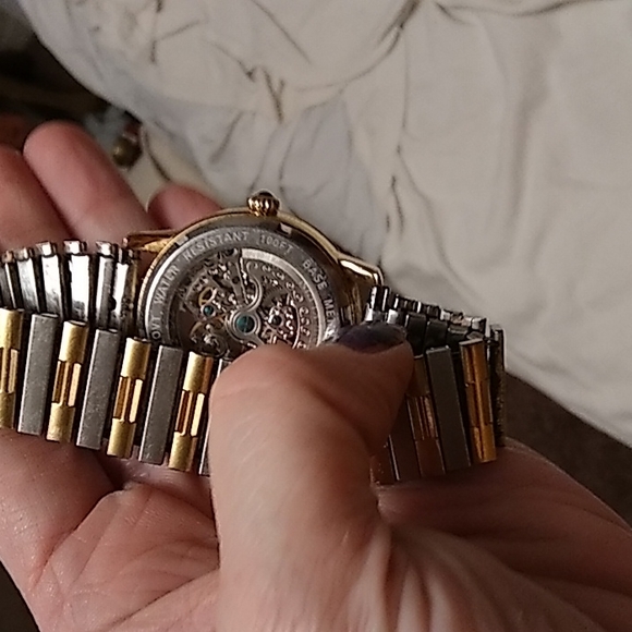 Watch - Picture 2 of 3